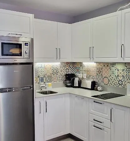Malaga Lodge Apartments