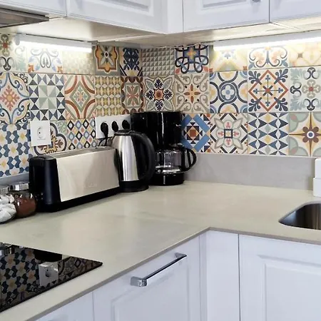 Malaga Lodge Apartments *