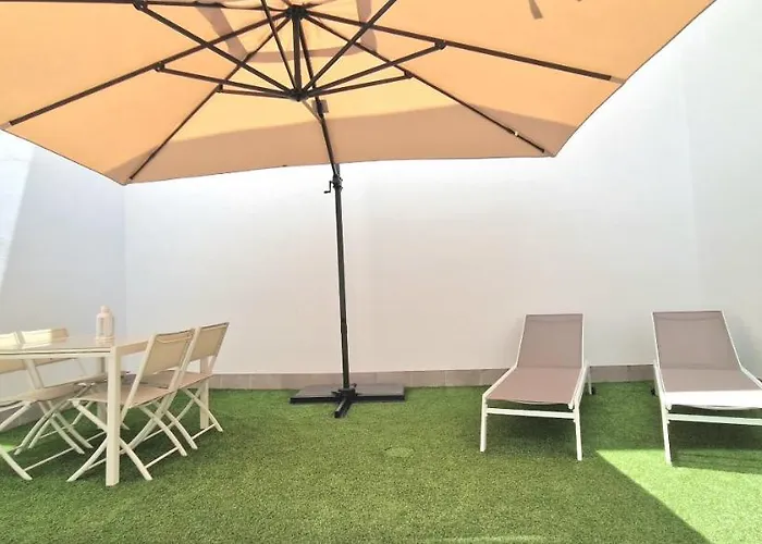 公寓 Malaga Lodge Apartments *